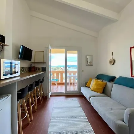 Apartment Avec Magnifique Vue Sur L'eau